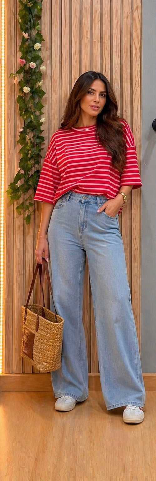Camiseta Zirel.  El básico con actitud que transforma cualquier look.