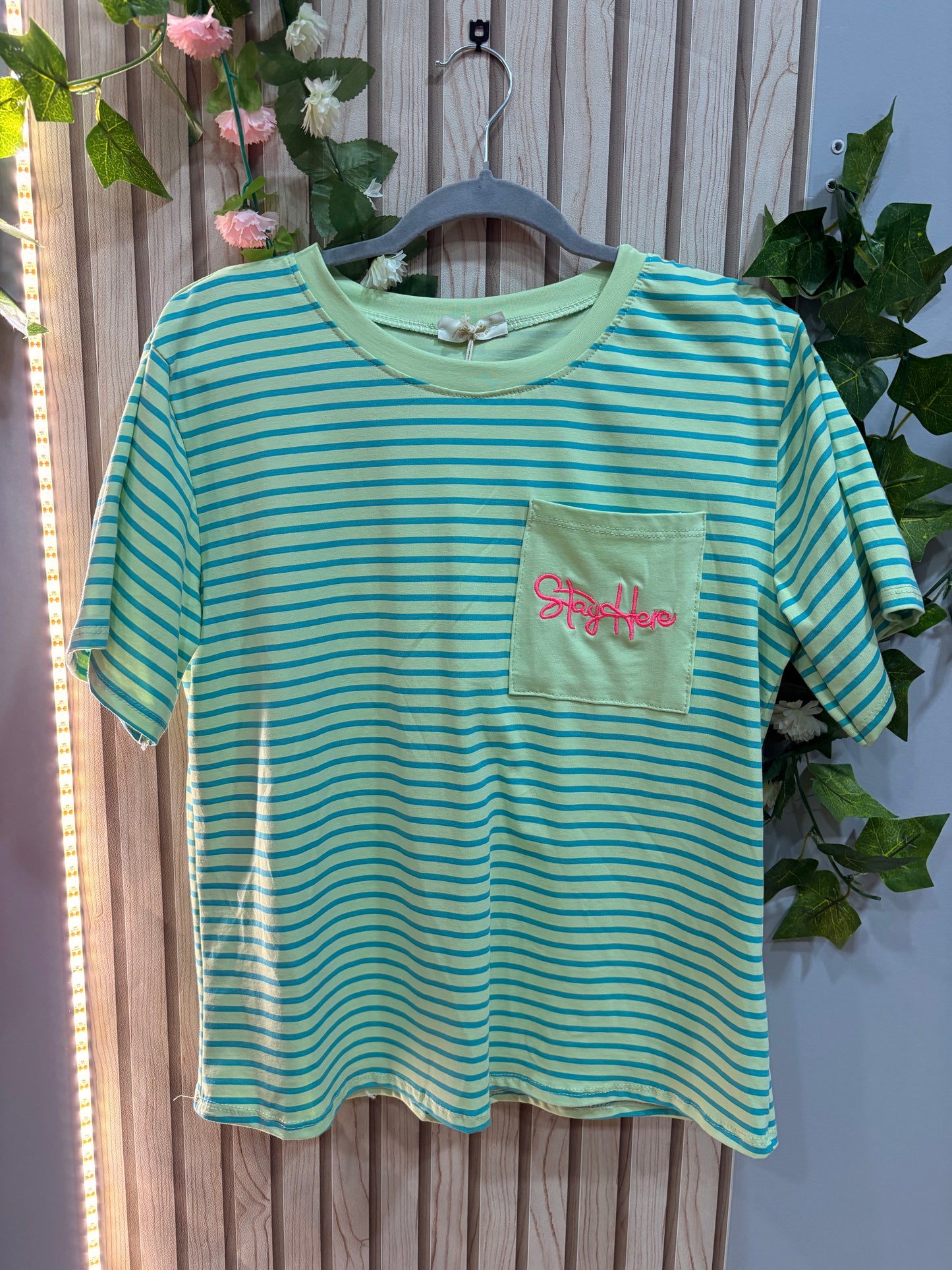 Camiseta Kaelis Camiseta de rayas mujer con bolsillo contraste Kaelis