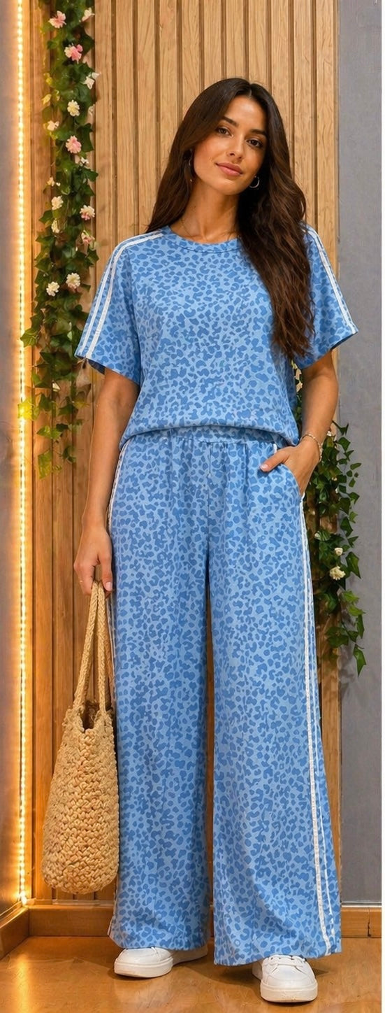 Conjunto Effortless – set deportivo estampado mujer con pantalón ancho y camiseta oversize