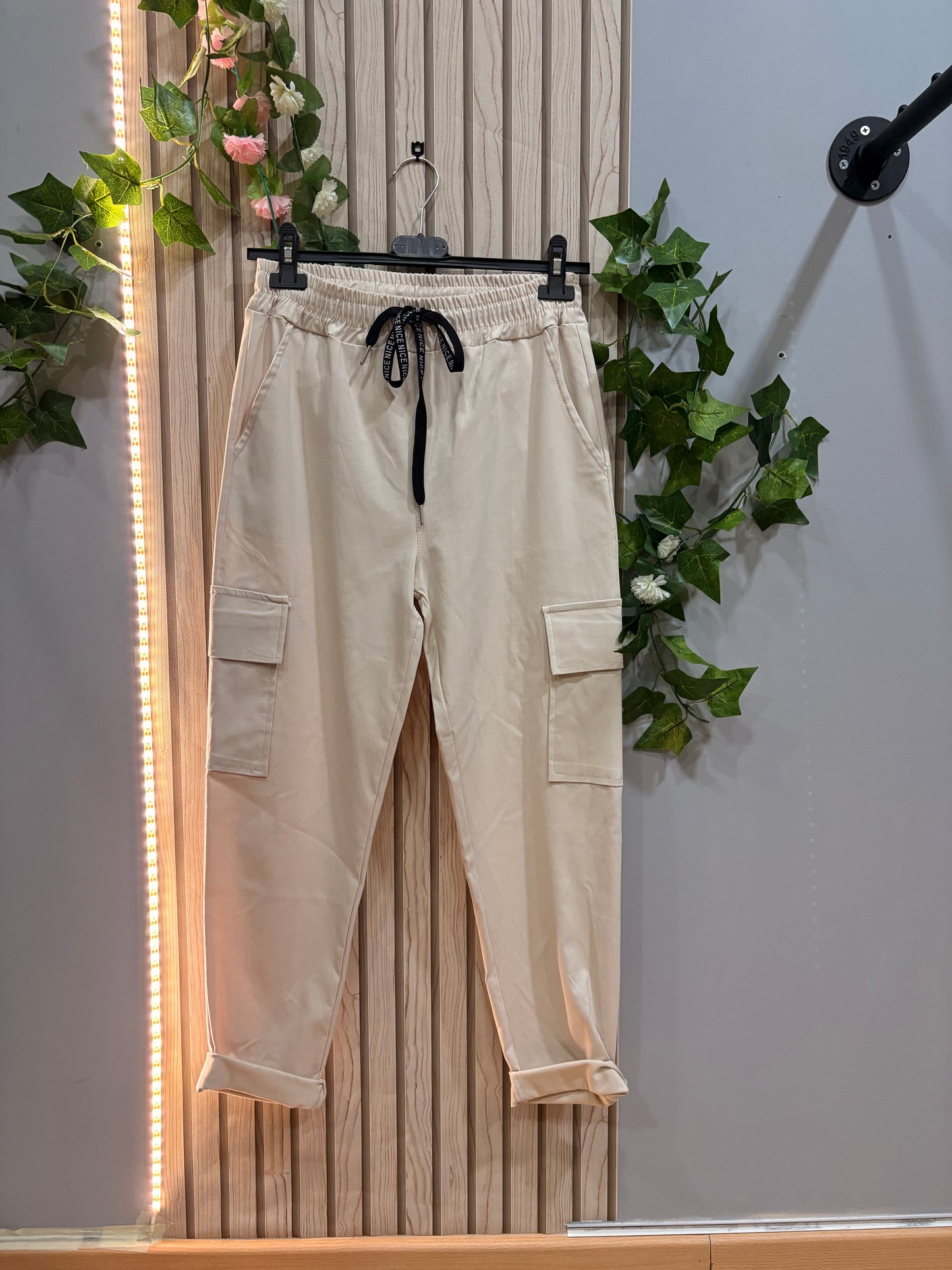 Pantalón Kaia – pantalón cargo mujer rosa algodón cintura elástica