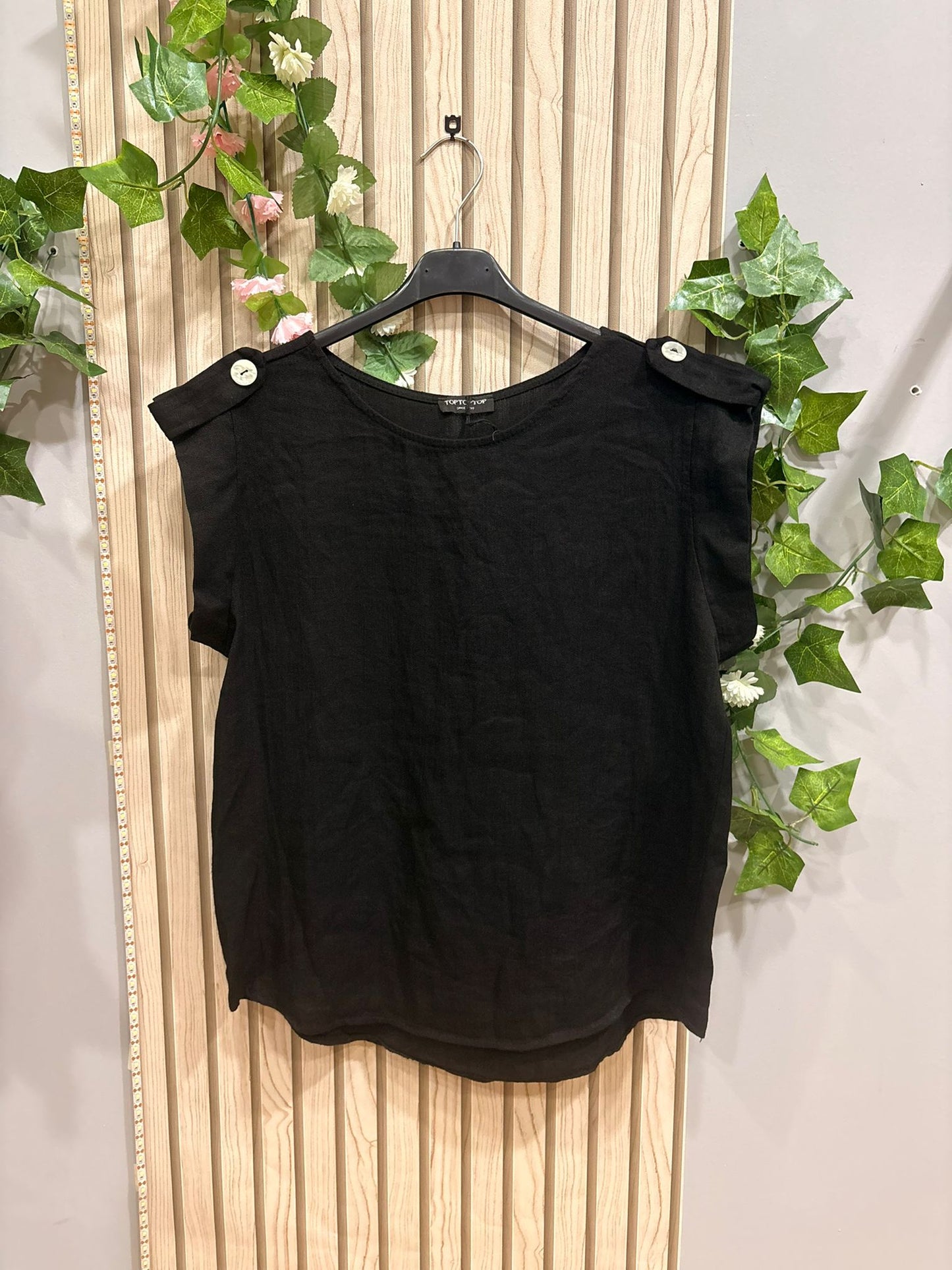 Camisa Nerea – camisa mujer fluido efecto lino con detalle en hombros